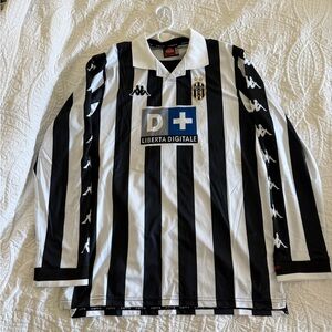 Kappa Black & White Striped Long Sleeve Soccer Shirt